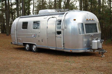 Airstream Trailers A Look At Some Vintage Beauts Lovetoknow