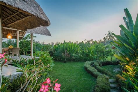 Villas in ubud have their own charm with a very unique & magnetic ambience! Bennu House - Most Romantic Design Villa in Ubud - Huizen ...