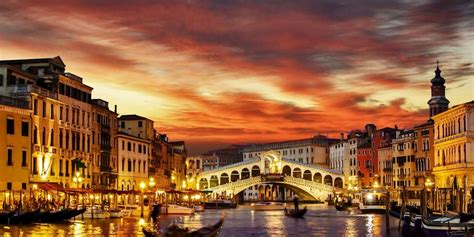 Welcome to the official website of the city of phoenix, arizona, where you can find information for residents, visitors and businesses. 6 Unmissable Bridges in Venice - City Wonders