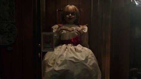 Annabelle Comes Home Trailer Oficial 2