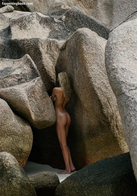 Tessa Greiner Nude Nude Express
