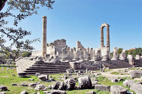 15 Most Remarkable Ancient Greek Ruins Amazing Sites In Greece To