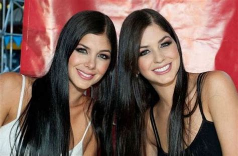 world s top 13 prettiest twins triplets and quadruplets page 3