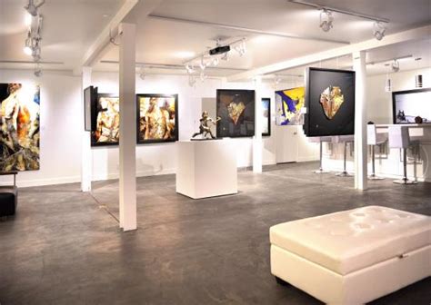 Beautiful gallery - Galerie d'art Iris, Baie-St-Paul Traveller Reviews ...