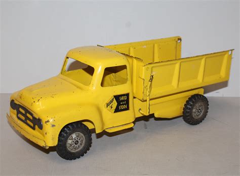 bargain john s antiques antique buddy l pressed steel sand and stone toy dump truck bargain