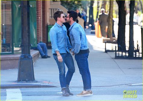 Nate Berkus And Jeremiah Brent Kiss Kiss In New York Photo 2852328