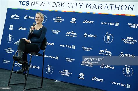 Tennis Player Caroline Wozniacki Picks Up Her New York City Marathon News Photo Getty Images