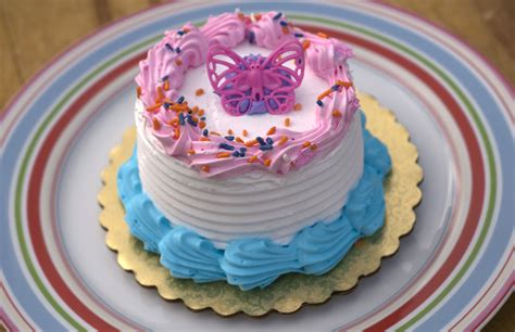 There are 20091 cake design for sale on etsy, and they cost au$21.71 on average. 18 Types of Icing for Cakes - Tastessence