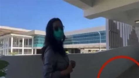 Who Is Siskaeee Viral Video Showing Her Breasts On Airport