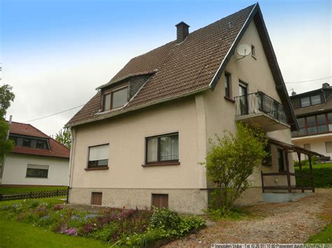 103m², terrasse, keller/vollunterkellert, garage vorhanden gesamtfläche:. Einfamilienhaus in Aremberg, 132 m²