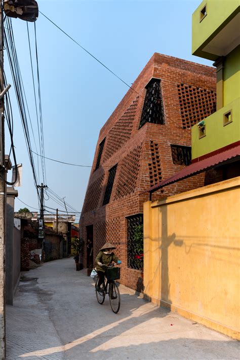 Handp Architects Brick Cave In Hanoi Floornature