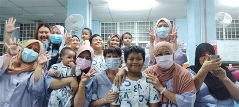 We did not find results for: Covid-19: Pengalaman di Wad 32 PKKN Sungai Buloh