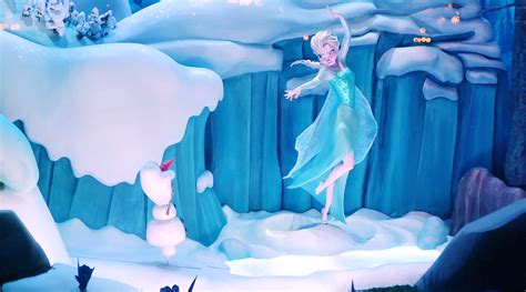Frozen Enchanted Window Disneyland Main Street Elsa And Anna Photo
