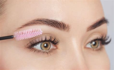 How To Use Vaseline On Eyelashes To Grow Them Beautiful And Strong Go