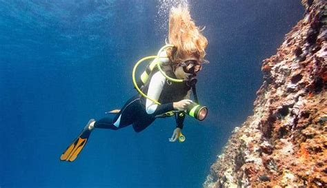 Easy Ways To Keep Hair Safe When Scuba Diving Scuba Splash