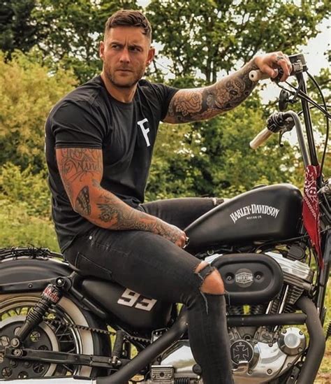 Tattoos Fitness Guys On Instagram Who Likes Bad Babes Sexy Men Sexy Biker Men Biker Men