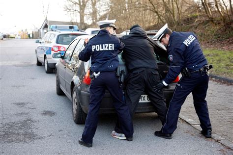 Pol Me Langenfelder Leicht Verletzt Polizei Fasst Jungen Schläger Langenfeld