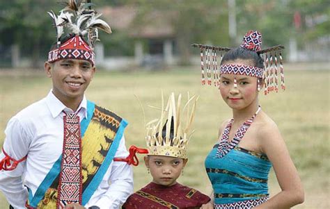 baju tradisional belu ntt pakaian adat nusa tenggara timur utara baju adat tradisional