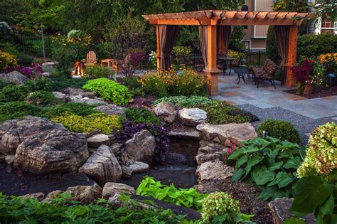 20 Amazing Pergola Ideas For Shading Your Backyard Patio
