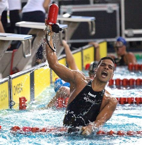 Este organismo aglutina todas las federaciones nacionales de natación. Mauricio Fernández Castillo, campeón mundial de Natación con Aletas en 100 metros inmersión, el ...