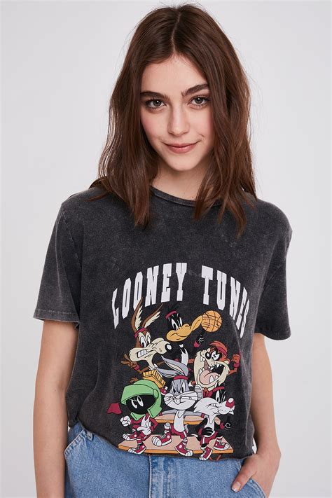 Looney Tunes Printed T Shirt Collection 2022 Subdued