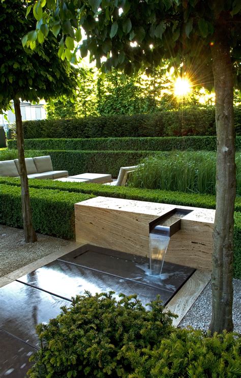 Contemporary Landscapes Modern Gardens Inspiration For Spring