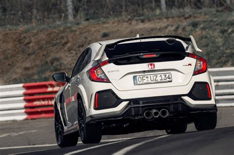 For years now, the lineup of models has remained relatively unchanged, with a sedan or coupe base version supplemented by the sportier si variant. 2017 Honda Civic Type R Priced from £30,995 in the UK ...