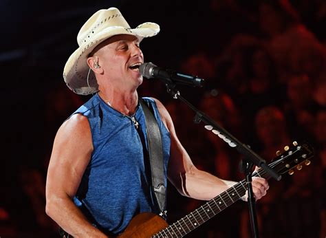Kenny Chesney Kicks off 53rd ACM Awrads with 'Get Along ...