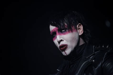 Download free marilyn manson wallpapers for your desktop. Hard rock singer Marilyn Manson wallpapers and images ...