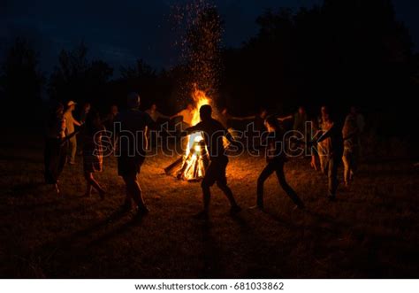 Dancing Around Campfire Images Stock Photos Vectors Shutterstock