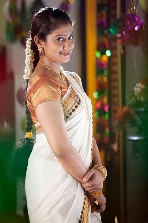 Mallu actress swsikha picture gallery. Mallu Actress Rachana Narayanankutty Facebook Photos ...