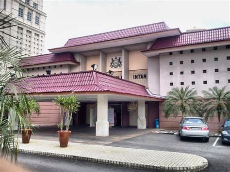 Tingkat bawah, jalan sisi, johor, pekan muar, 82000 muar, johor, malaizija. The naomab: Dewan Johor Bahru