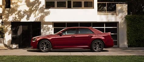 2018 Chrysler 300 Premium Exterior Features