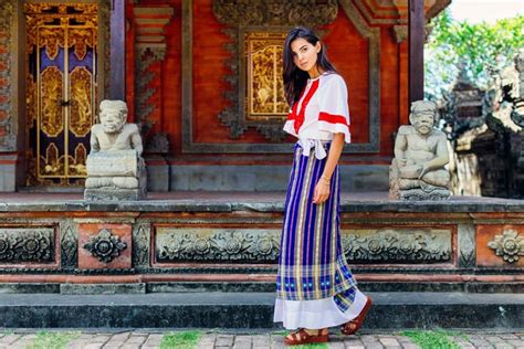 Bali Balinese Traditional Clothing And Etiquette Mara River Safari
