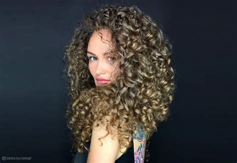 What Is A Stacked Spiral Perm Find Out How To Get The Perfect Spiral