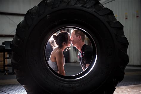Crossfit Couple Wins Our Hearts With Stunningly Athletic