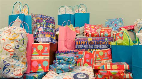 The best gift ideas to say happy. June Birthday Gift Wrapped - Birthdays For All