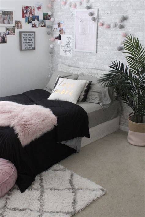 Does your room fail the vibe check? Teenage Bedroom Makeover - College Dorm Inspo - Simple Cozy Charm