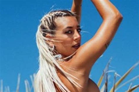 Sol Perez Instagram World’s Hottest Weather Girl Flaunts Body In Nothing But Duct Tape Daily Star