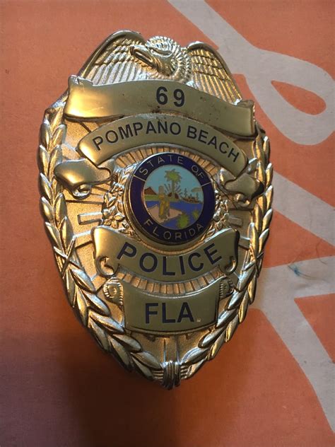 Collectors Badges Auctions Pompano Beach Florida Police Officer Badge