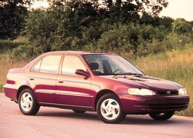 2000 toyotacorolla pricing and specs. Used 2000 Toyota Corolla Values & Cars for Sale | Kelley Blue Book