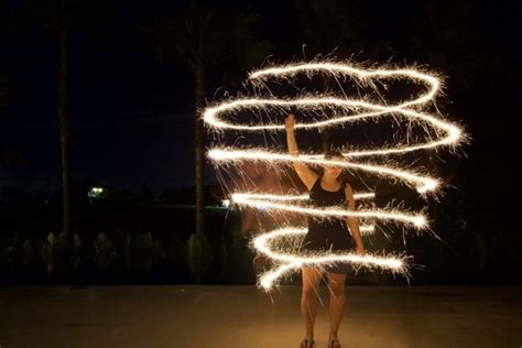 How To Photograph Sparklers Like A Pro