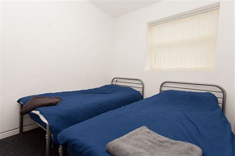 2 Bedroom Apartment Sleeps 4 In Newcastle Upon Tyne Budget Hostel