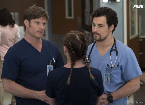 Ask questions and download or stream the entire soundtrack on spotify, youtube, itunes, & amazon. Grey's Anatomy saison 15, épisode 9 : Link (Chris Carmack ...