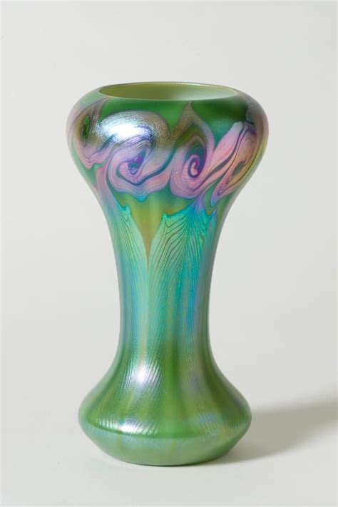 Quezal Art Glass And Decorating Company 1901 1924 Iridescent
