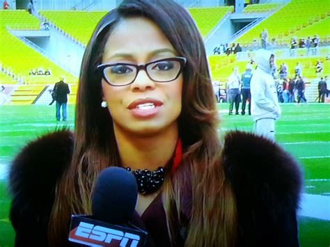 a look at sexy sports reporter josina anderson