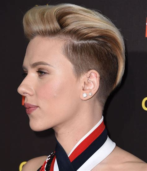 Scarlett Johansson Shaves Head Still Looks Gorgeous Scarlett