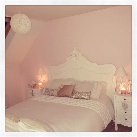 November 21, 2020 blog, holidays. Shabby Chic bedroom (With images) | Shabby chic bedrooms ...