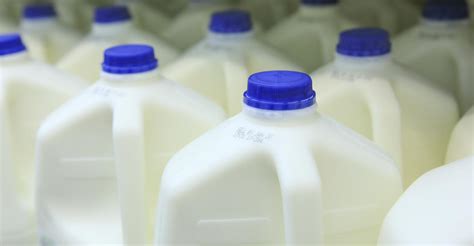 Dairy Farmers Of America Dean Foods Reach 425 Million Deal