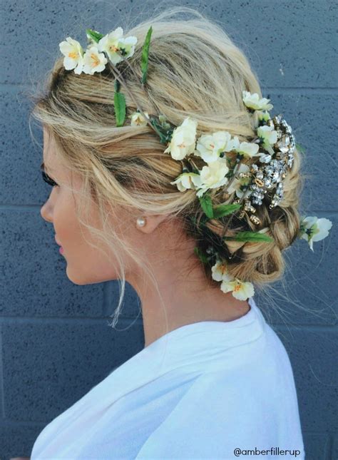 Promwedding Flower Up Do Tutorial Barefoot Blonde By Amber Fillerup Clark